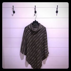 DSW Poncho